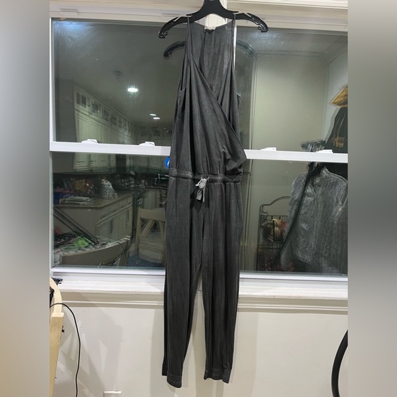 Skin gray sleeveless jumper with pockets - Picture 4 of 7